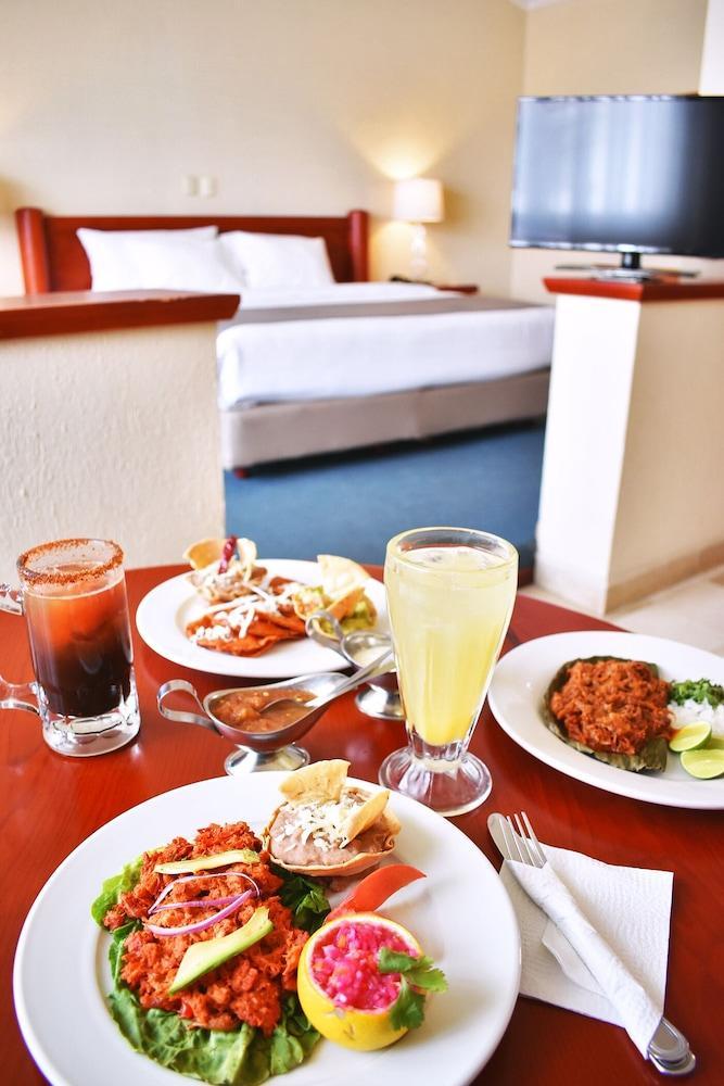 La Posada Hotel Y Suites San Luis Potosí Екстериор снимка