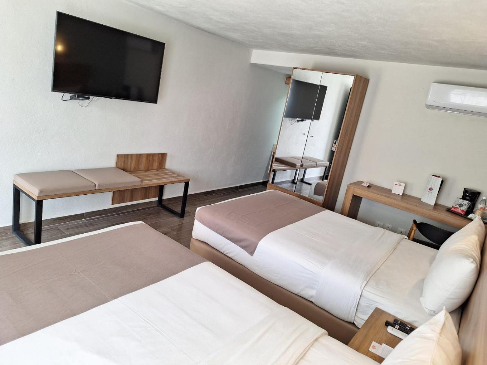 La Posada Hotel Y Suites San Luis Potosí Екстериор снимка