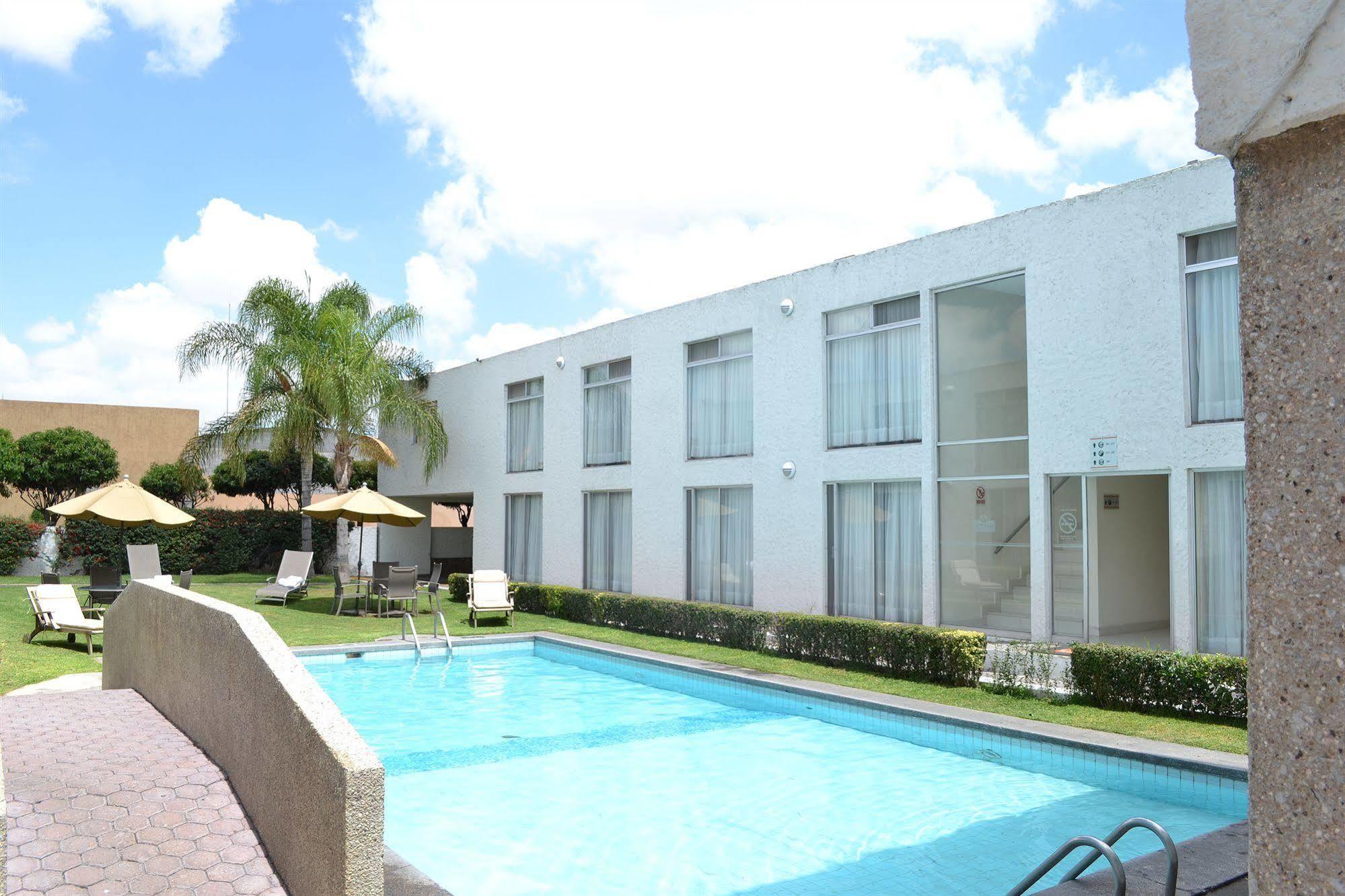 La Posada Hotel Y Suites San Luis Potosí Екстериор снимка